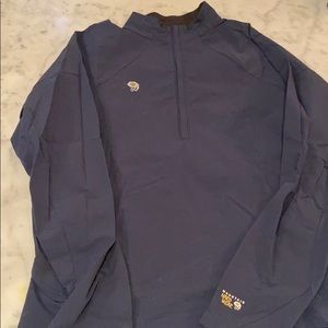 Mountain Hardware wind breaker